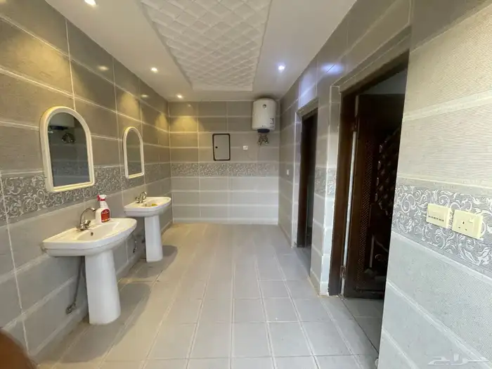 استراحه في العرجان للجلسه وليست سكن 5