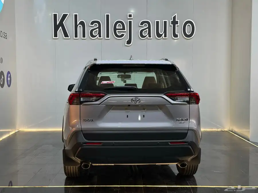 تويوتا راف فور XLE بنزين 2025 3