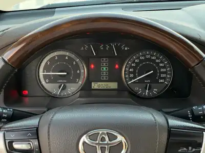 جيب لاندكروزر GXR-V8 -2016 استخدام شخصي نظيف 19