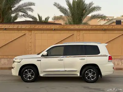 جيب لاندكروزر GXR-V8 -2016 استخدام شخصي نظيف 0