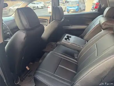 جيب مازدا Cx9. 2010 4