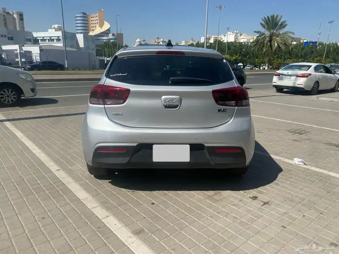 كيا ريو هاتشباك موديل 2022 6