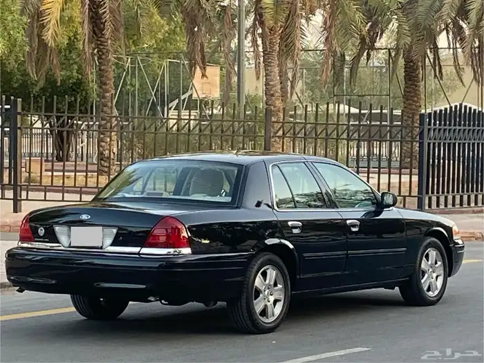 فورد فكتوريا 2011 10