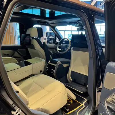 Range Rover sv 2025 used 10