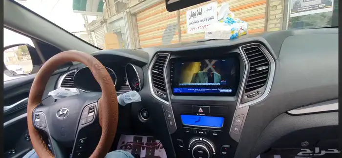 جميع شاشات السيارات متوفرة مع خدمه التركيب لأي مكان مجان 19