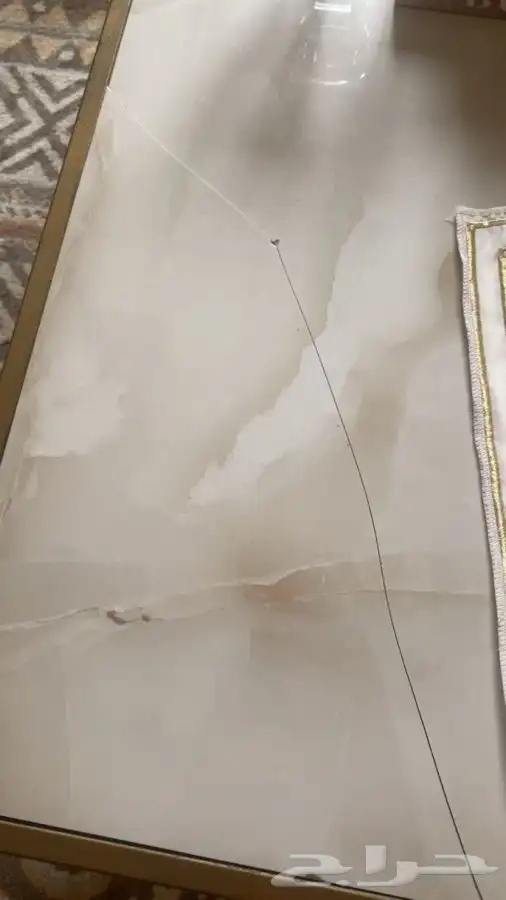 طاولة كبيرة مع اربع طاولات خدمة 2