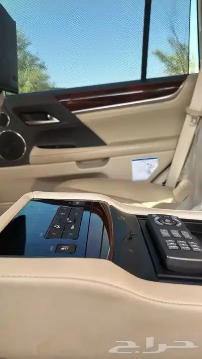 لكزس 2019 بريمي 9