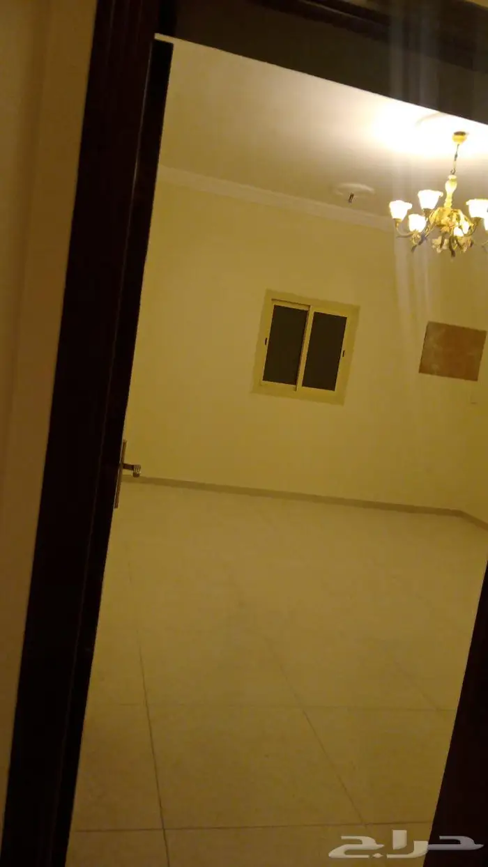 شقة جديدة للايجار بحي الريان 5 غرف 11