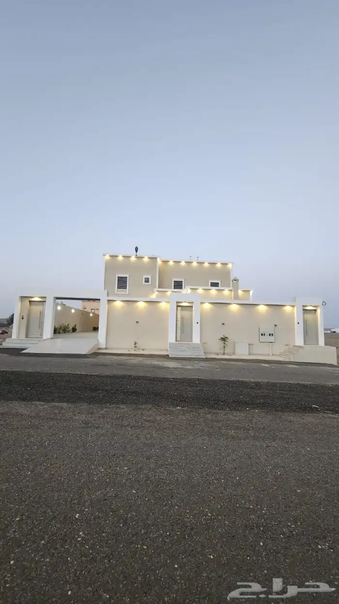 فرصه عقاريه سكن واستثمار عماره للبيع خميس مشيط 2
