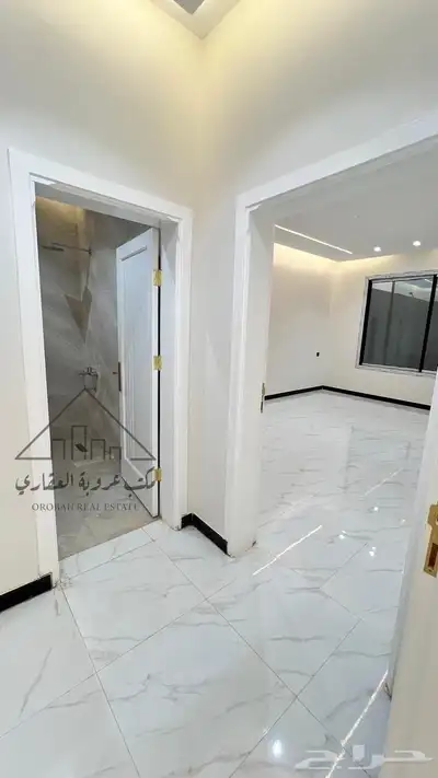 للبيع فيلا نص ارض دورين حي النظيم تبوك ب 900 الف 17