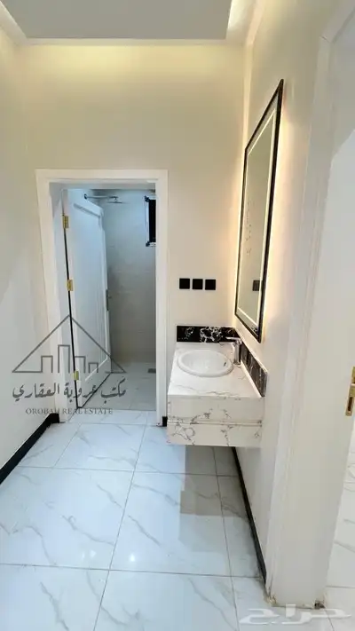 للبيع فيلا نص ارض دورين حي النظيم تبوك ب 900 الف 11