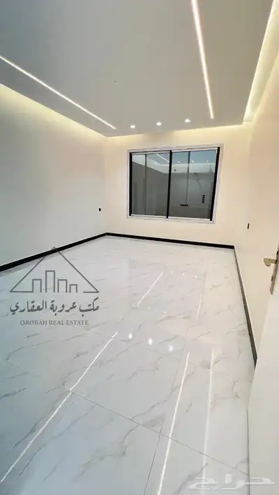 للبيع فيلا نص ارض دورين حي النظيم تبوك ب 900 الف 14
