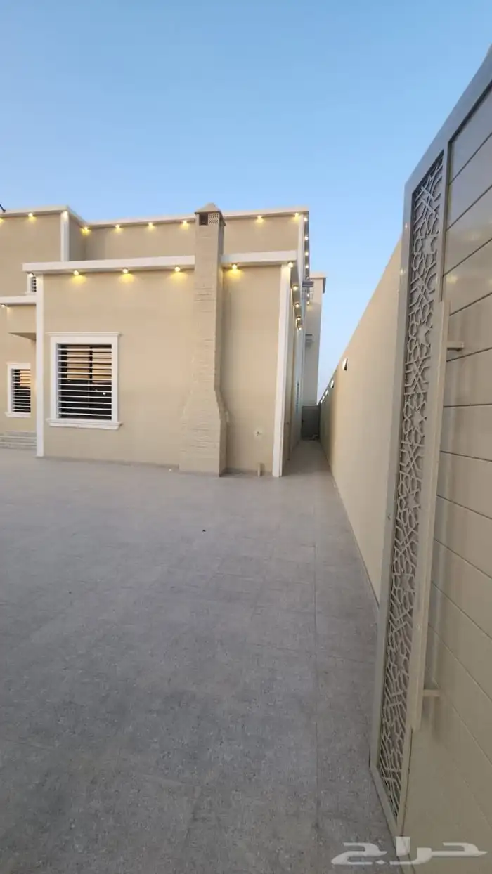 فرصه عقاريه سكن واستثمار عماره للبيع خميس مشيط 10