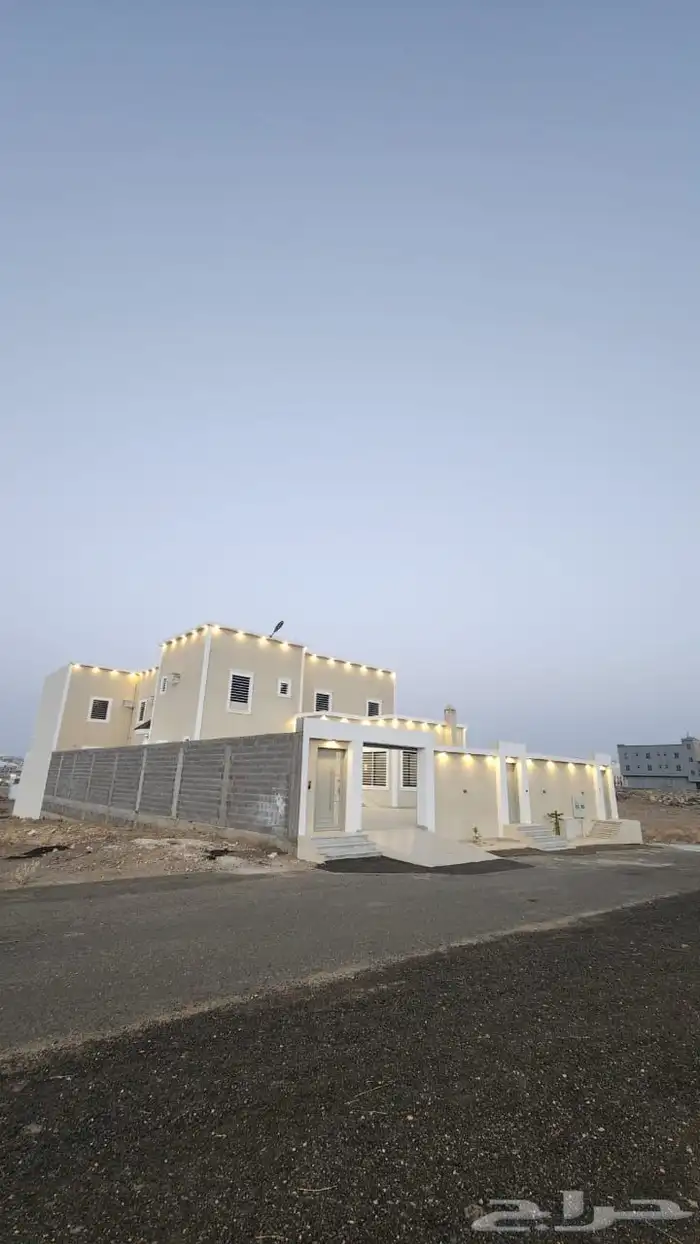 فرصه عقاريه سكن واستثمار عماره للبيع خميس مشيط 1