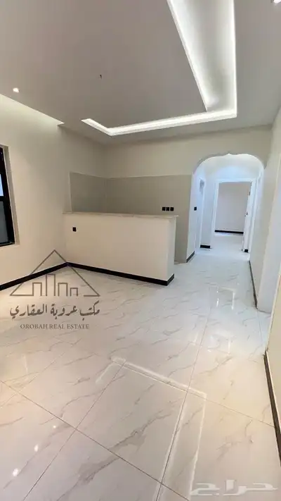 للبيع فيلا نص ارض دورين حي النظيم تبوك ب 900 الف 15
