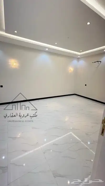 للبيع فيلا نص ارض دورين حي النظيم تبوك ب 900 الف 9
