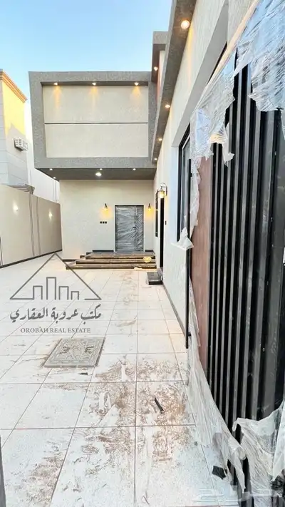 للبيع فيلا نص ارض دورين حي النظيم تبوك ب 900 الف 1