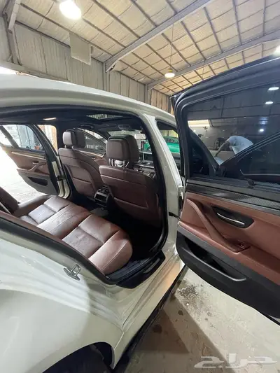بي ام 528i 2