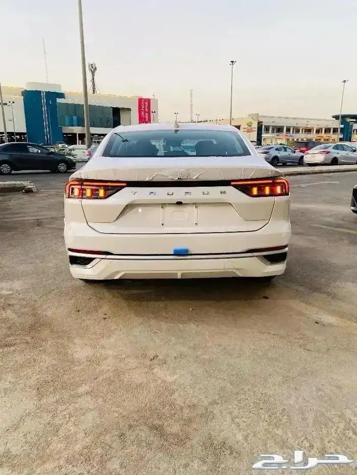 فورد تورس امبيانتي بنزين استاندر2025 صيانه مجانيه 6