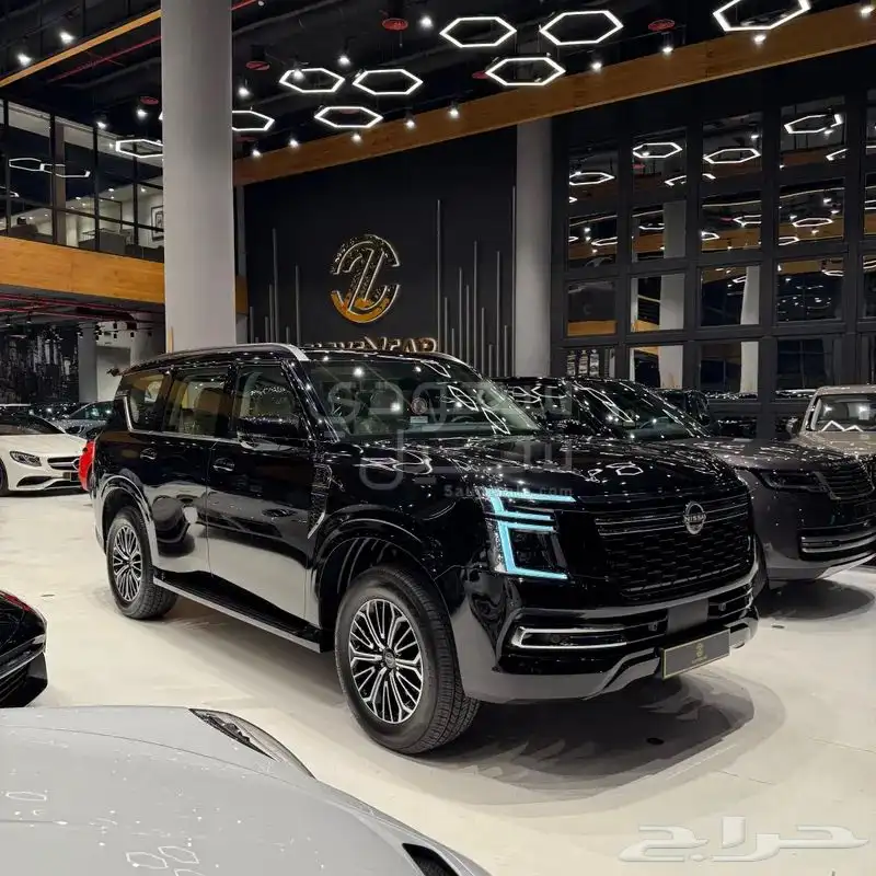 جنوط وكفرات نيسان بلاتينيوم 2025 مقاس 20 أصليه بلد اصفار 14