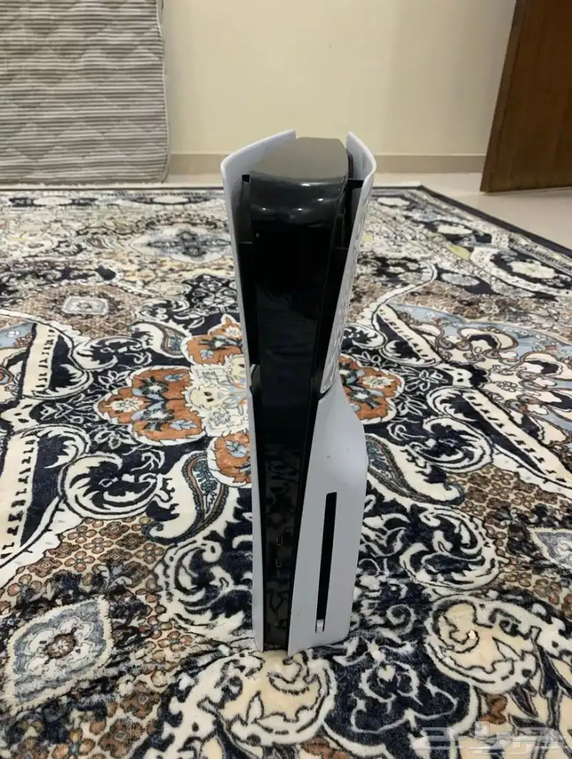 سوني فايف سلم مدخل شريط ف وق ال 1300 لا ينضر 0