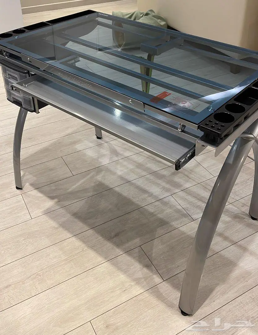 Drafting table طاولة رسم   تصميم 0