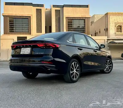 جيلي امجراند 7 2023 2