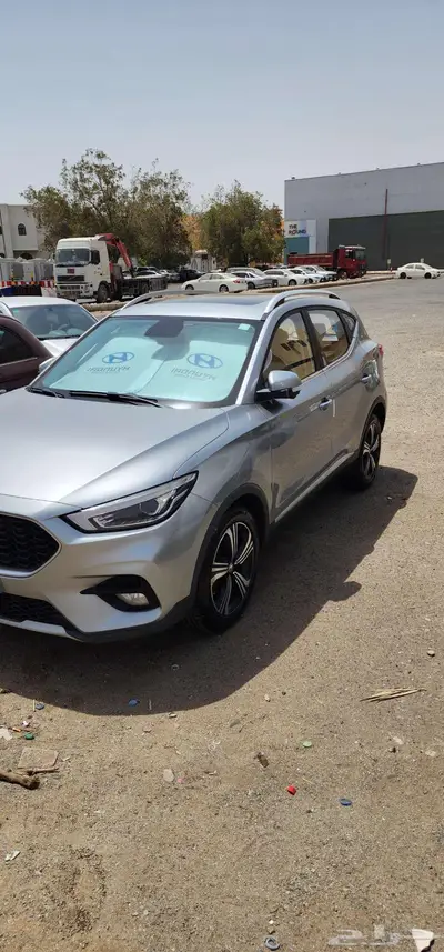 للبيع ام جي ZS بحالة ممتاز بودي محركات وكالة 10