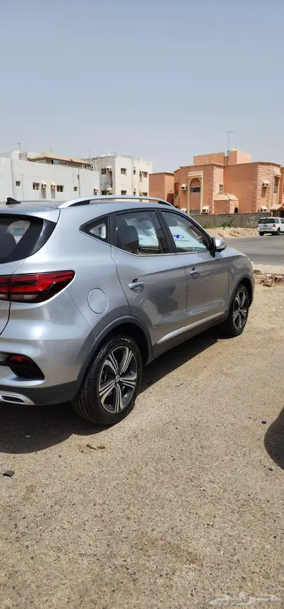 للبيع ام جي ZS بحالة ممتاز بودي محركات وكالة 13