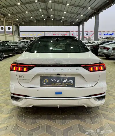 فورد تورس 2.0 تيربو تيتانيوم فل 2025 سعودي 5