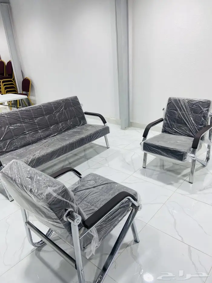 كنب مكتبي جلد فخم مريح الجلوس صيني وطني جميع أنواع متوفر 1