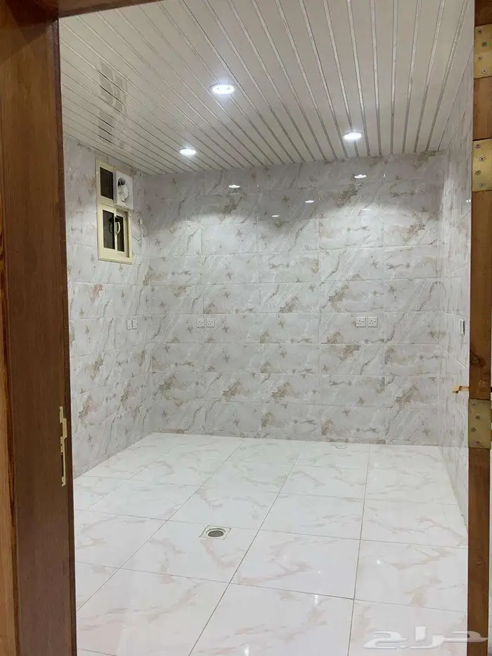 شقق أرضية للبيع ابها حي مدينة سلطان _ المحالة 4