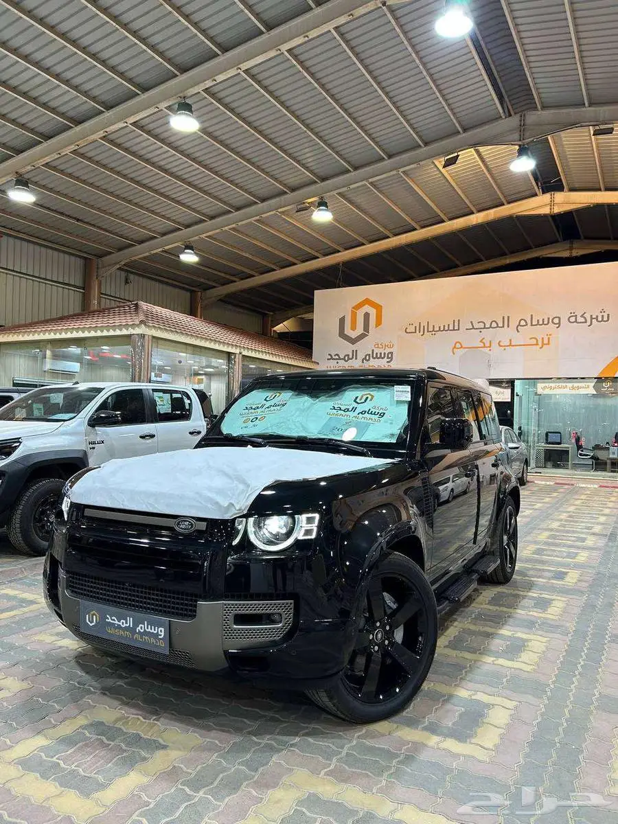 عرض خاص لاند روفر ديفندر HSE فل 2025 وكيل ناغي بطاقه جمركيه index