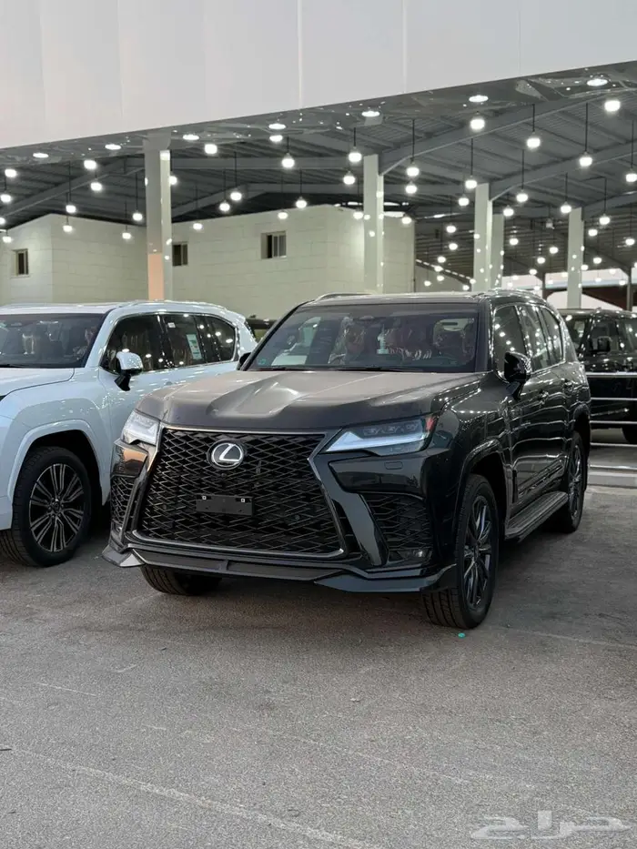 لكزس LX600 اف سبورت 2025 1