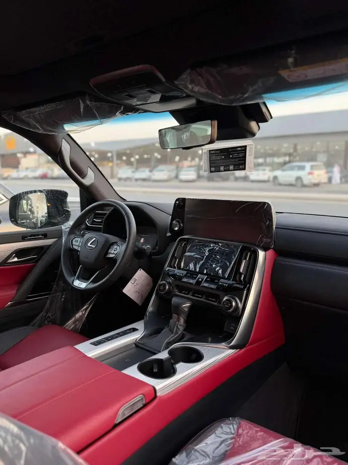 لكزس LX600 اف سبورت 2024 5