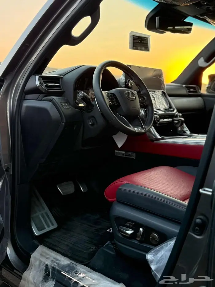 لكزس LX600 اف سبورت 2024 4