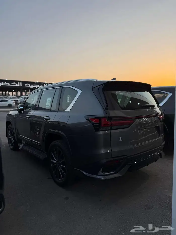 لكزس LX600 اف سبورت 2024 2