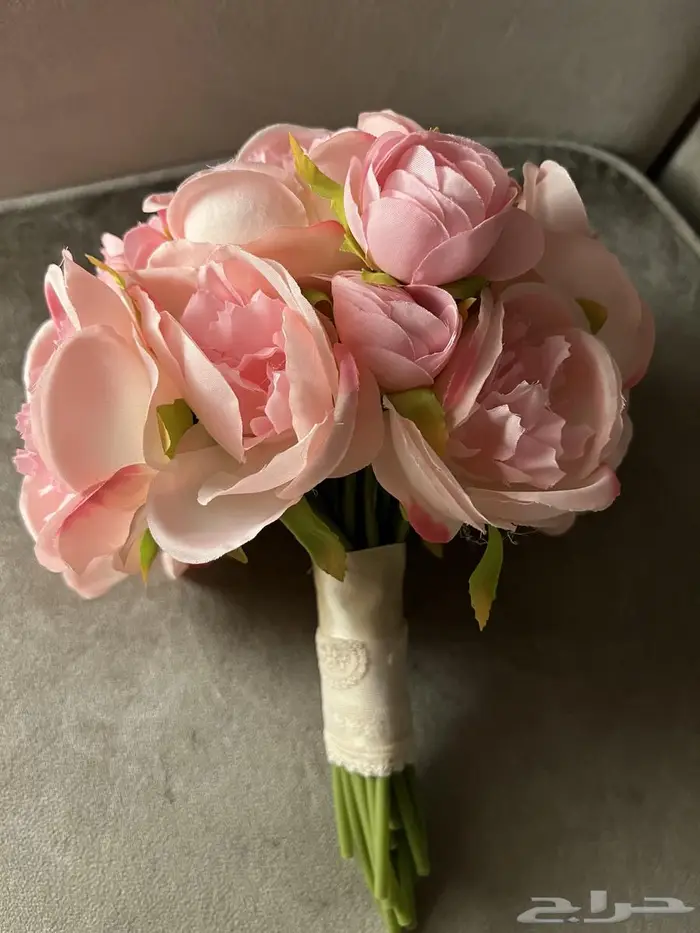 للتقبيل مستلزمات مشروع ورد صناعي وتوزيعات ومسكات عرايس 0