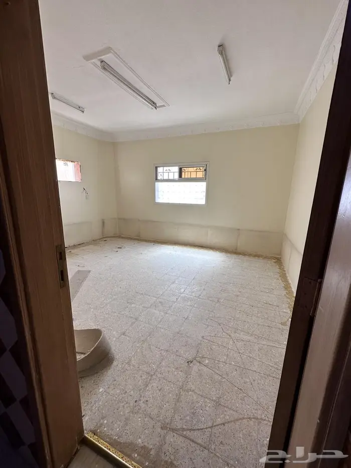 شقة عوائل للايجار حي الجنادرية بلاط 7