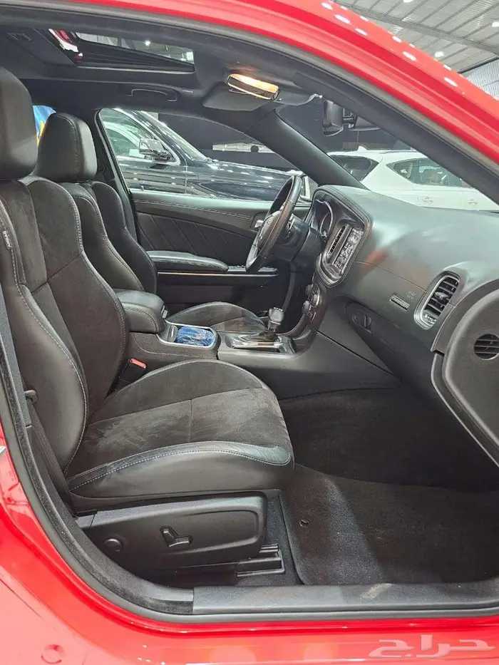 دودج تشارجر RT V8 2022 15