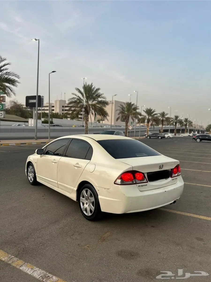 للبيع هوندا سيفيك 2009 ثاني مالك لها من الوكالة index
