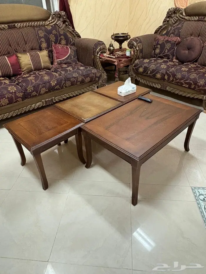 كنب وطاولات مستخدمه للبيع 7