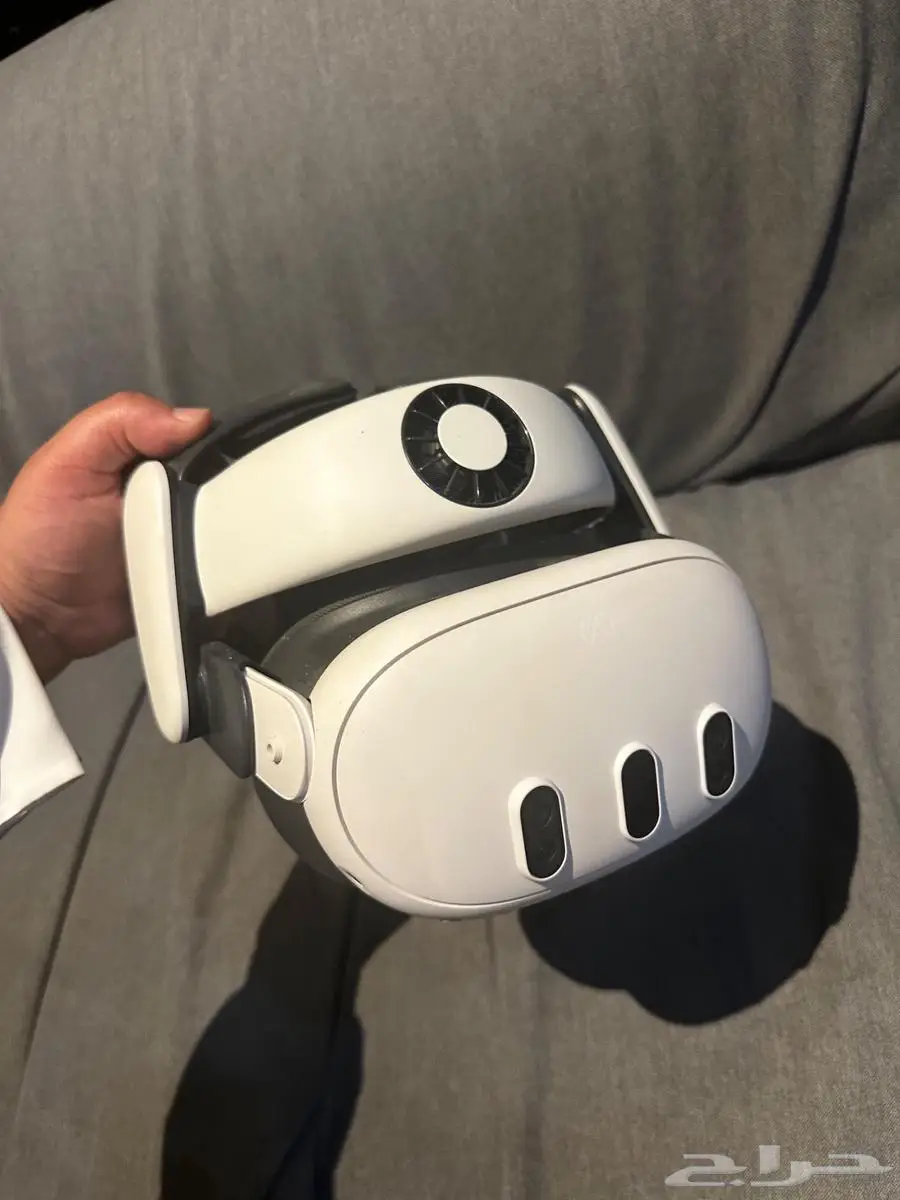 نظارة vr ميتا كويست 3 مع مسكت راس و بطارية خارجية index