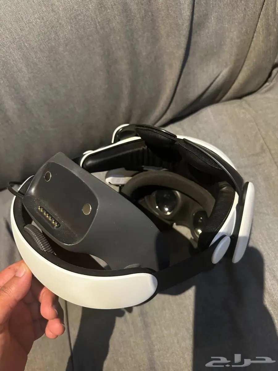 نظارة vr ميتا كويست 3 مع مسكت راس و بطارية خارجية index