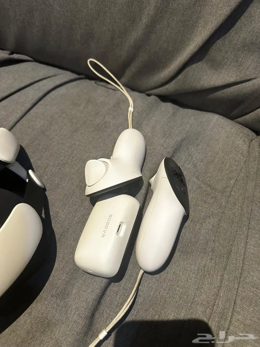 نظارة vr ميتا كويست 3 مع مسكت راس و بطارية خارجية index