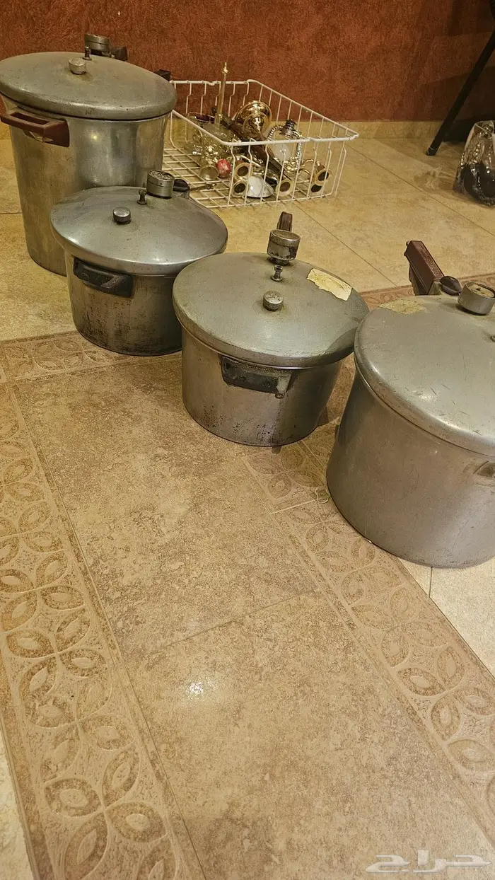 غسالات واثاث للبيع 0