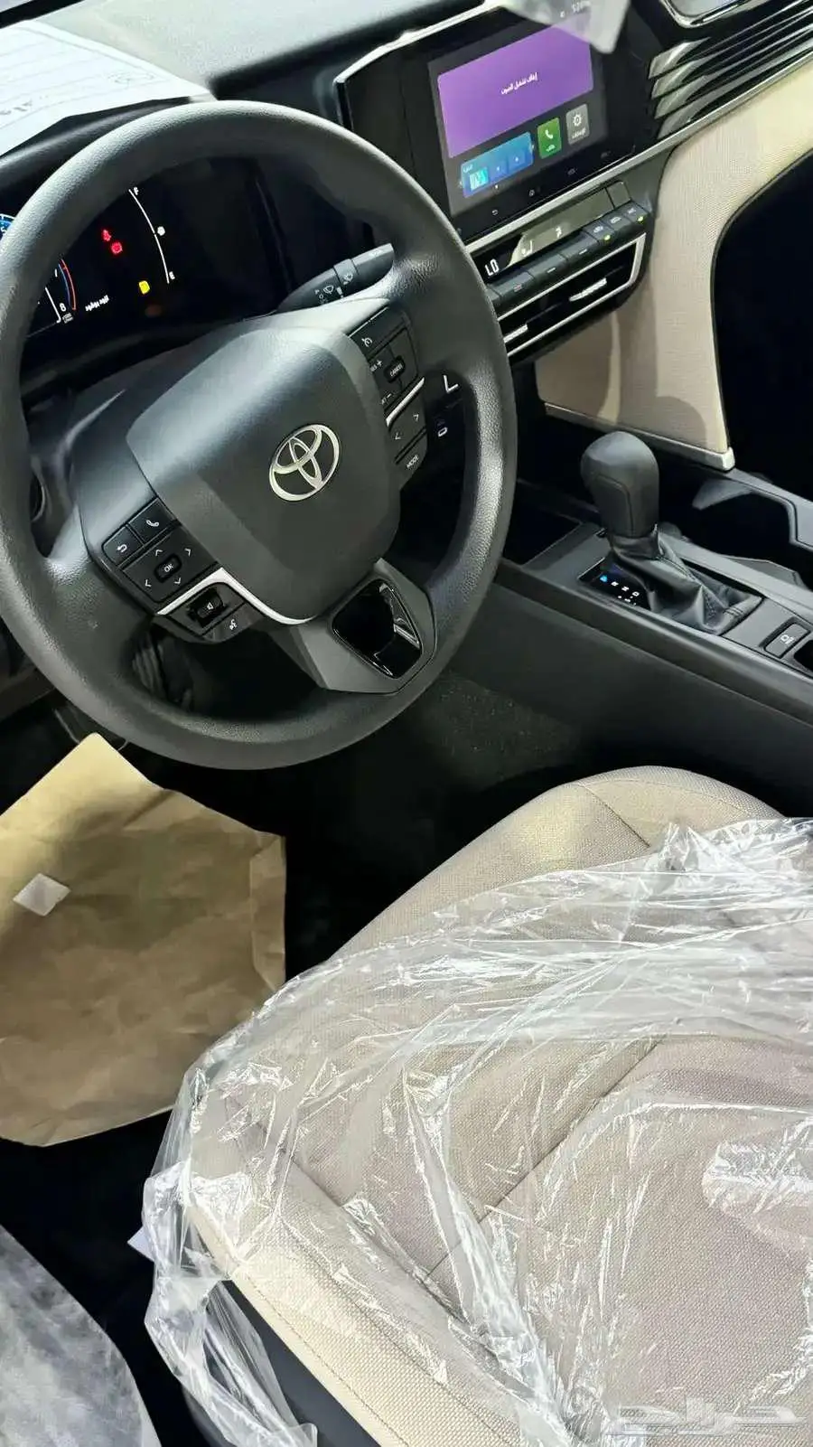 عرض خاص كامري 2025 E بنزين سعودي 110500 شامل 9