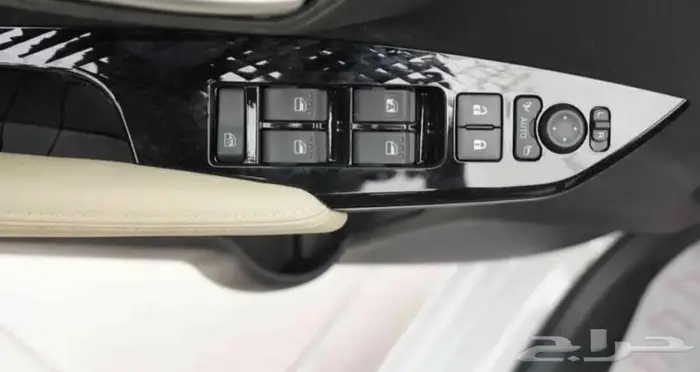 افضل العروض التمويليه تويوتا يارس YX 1.3 بنزين 2026 8