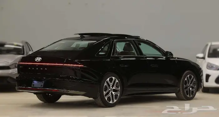 احجز ازيرا بريميوم 2025 اليوم عبر صالح للسيارات 1