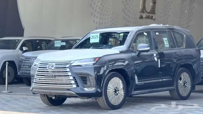 جيب لكزس 2025 LX600 BB بريمي داخلي احمر 0